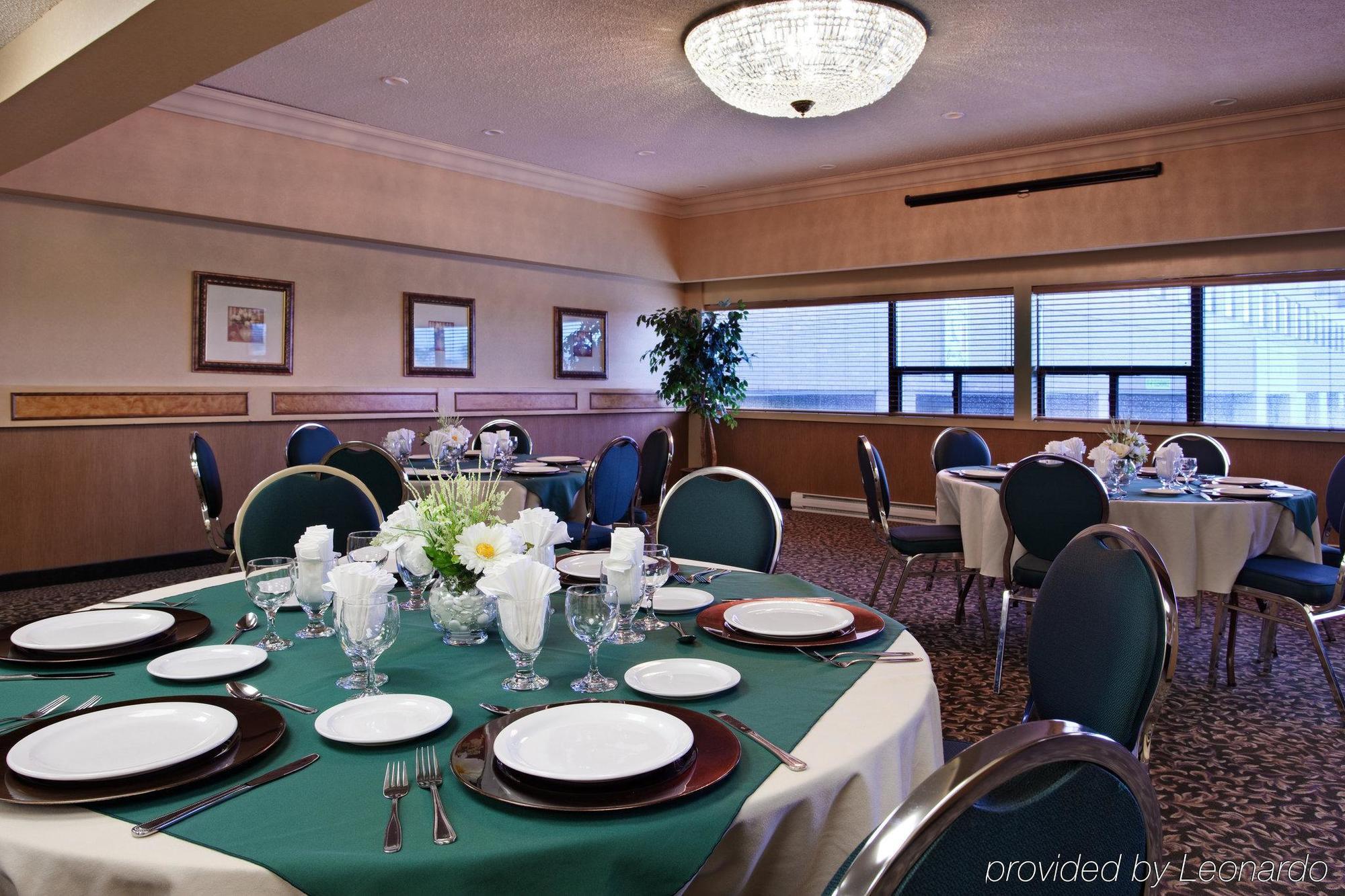 Holiday Inn Express Hotel & Suites Saint John Harbour Side By Ihg Restaurant foto