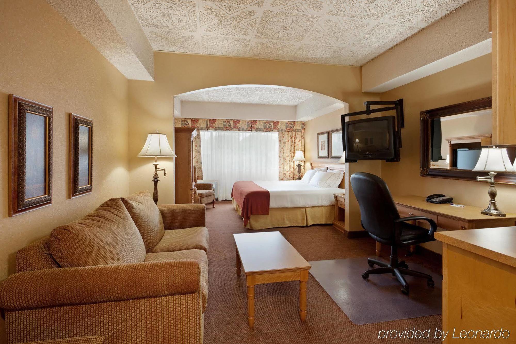 Holiday Inn Express Hotel & Suites Saint John Harbour Side By Ihg Buitenkant foto