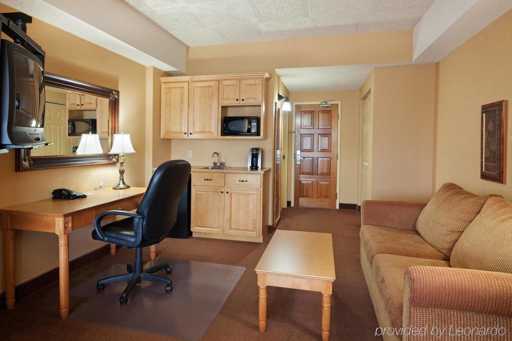 Holiday Inn Express Hotel & Suites Saint John Harbour Side By Ihg Buitenkant foto